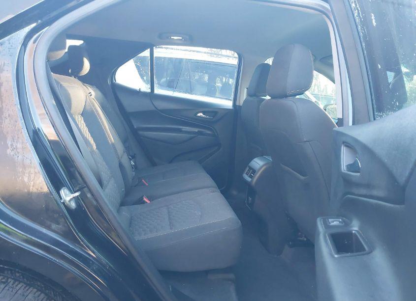 Photo 8 of 2018 Chevrolet Equinox LT (VIN 2GNAXJEV1J6233198)