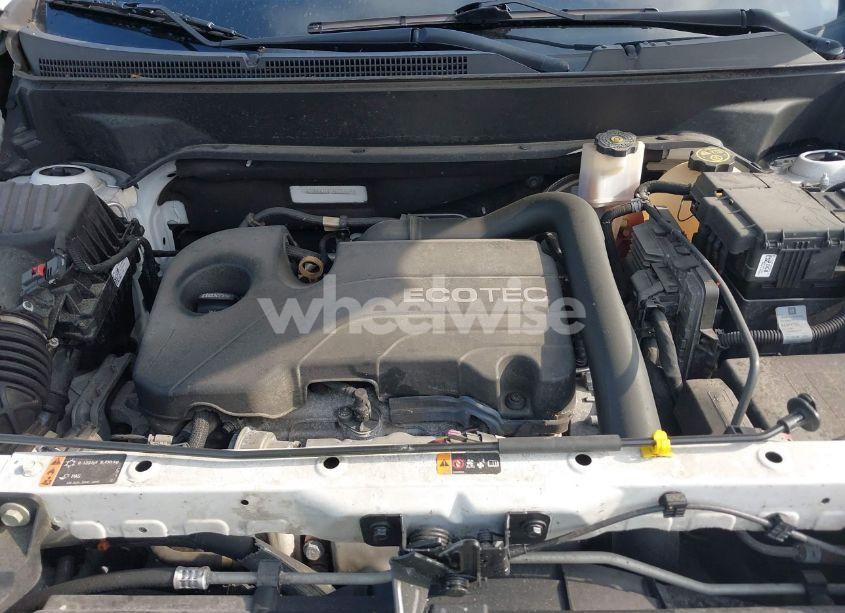 Photo 10 of 2018 Chevrolet Equinox LT (VIN 2GNAXJEV1J6237574)