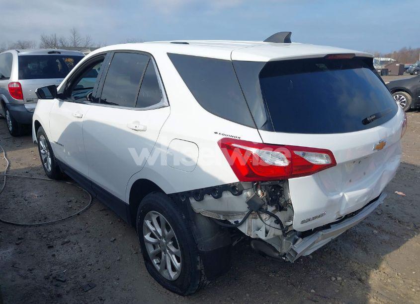 Photo 3 of 2018 Chevrolet Equinox LT (VIN 2GNAXJEV1J6237574)