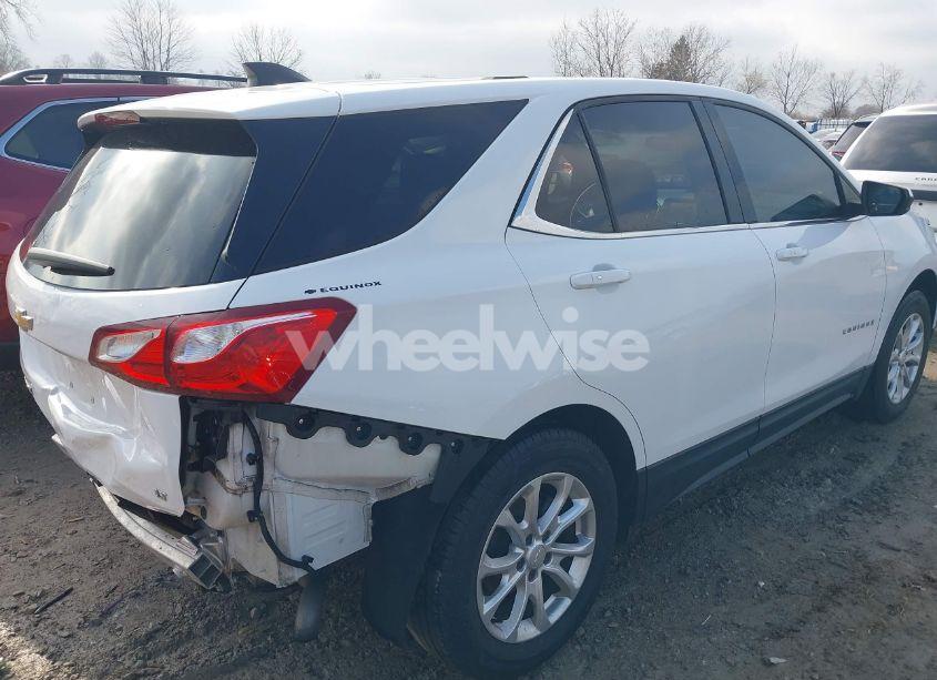 Photo 4 of 2018 Chevrolet Equinox LT (VIN 2GNAXJEV1J6237574)