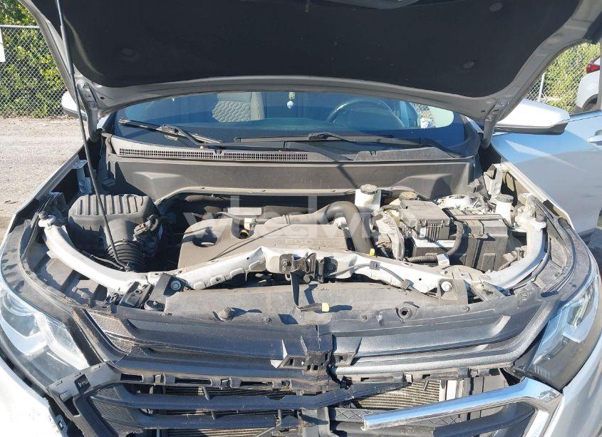 Photo 10 of 2018 Chevrolet Equinox LT (VIN 2GNAXJEV1J6266864)