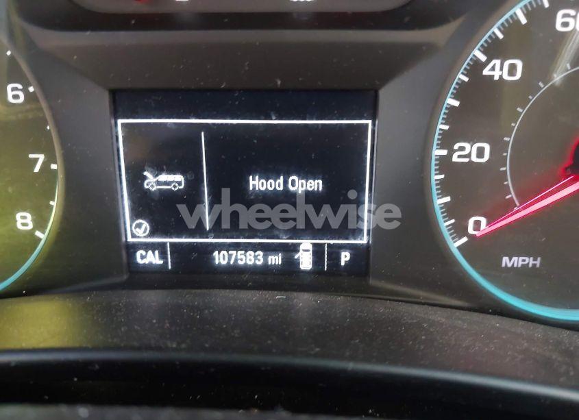 Photo 15 of 2018 Chevrolet Equinox LT (VIN 2GNAXJEV1J6266864)