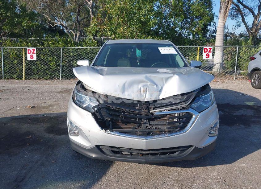 Photo 6 of 2018 Chevrolet Equinox LT (VIN 2GNAXJEV1J6266864)