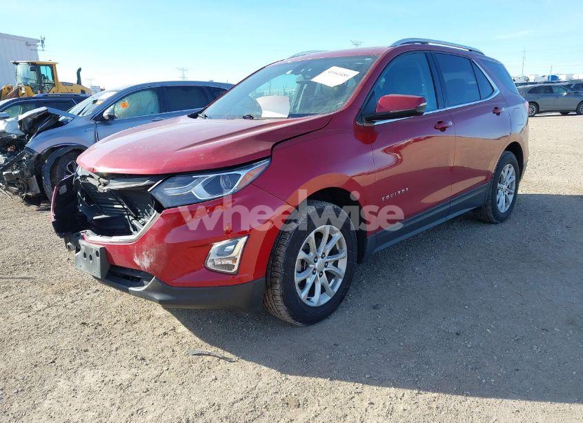 Photo 2 of 2018 Chevrolet Equinox LT (VIN 2GNAXJEV1J6288539)