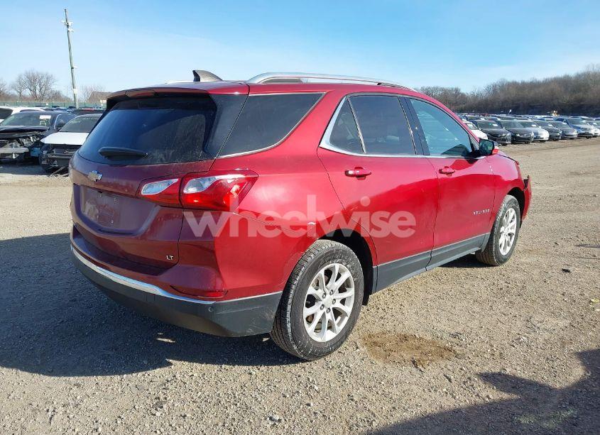 Photo 4 of 2018 Chevrolet Equinox LT (VIN 2GNAXJEV1J6288539)