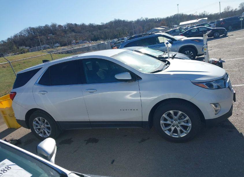 Photo 13 of 2018 Chevrolet Equinox LT (VIN 2GNAXJEV1J6312354)