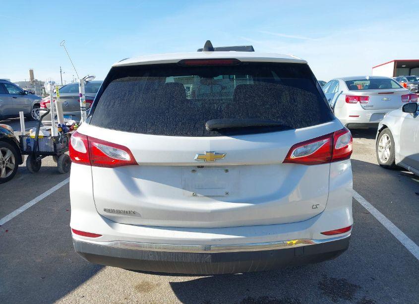 Photo 16 of 2018 Chevrolet Equinox LT (VIN 2GNAXJEV1J6312354)