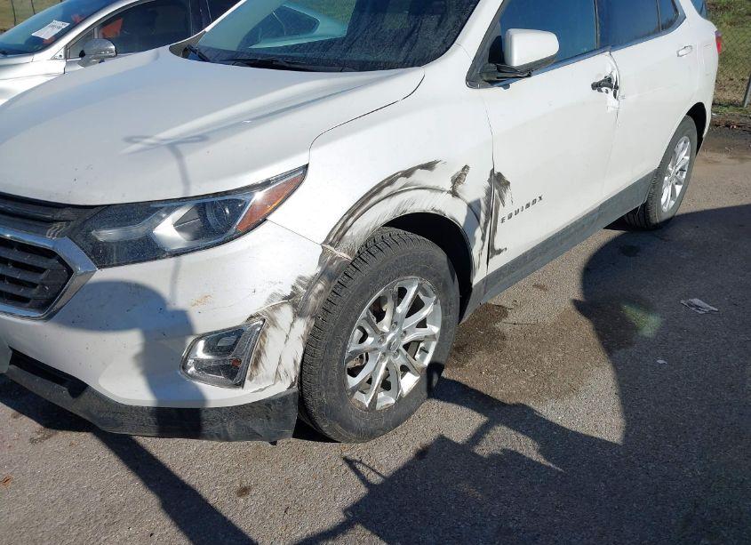 Photo 6 of 2018 Chevrolet Equinox LT (VIN 2GNAXJEV1J6312354)