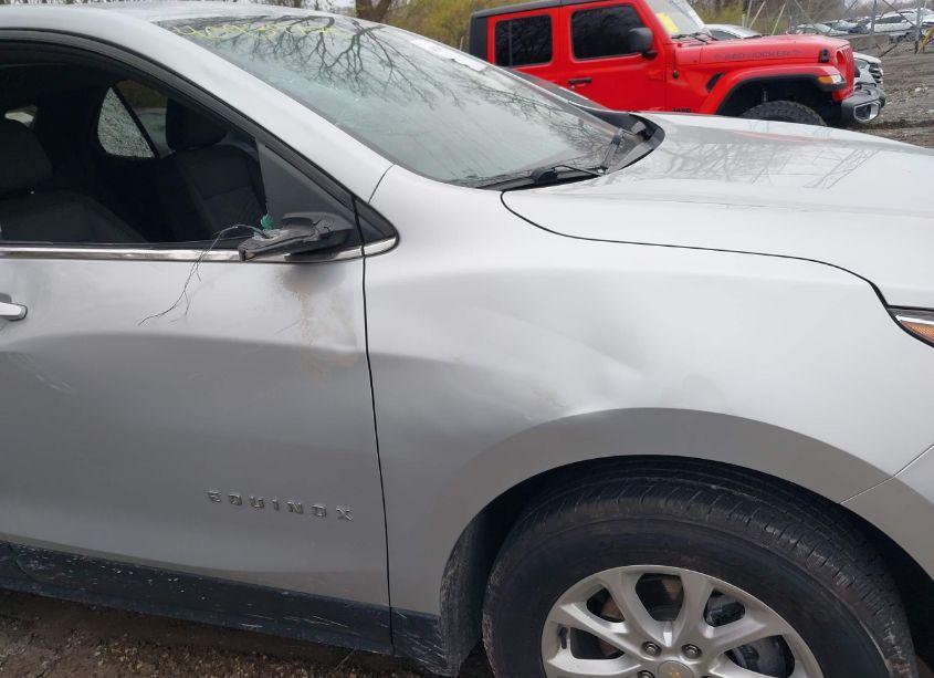 Photo 17 of 2018 Chevrolet Equinox LT (VIN 2GNAXJEV1J6324746)