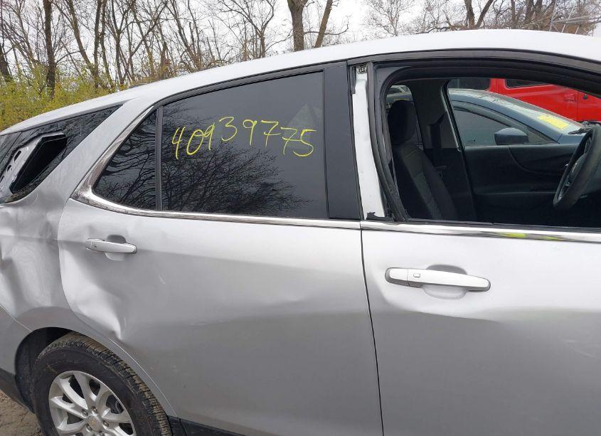 Photo 18 of 2018 Chevrolet Equinox LT (VIN 2GNAXJEV1J6324746)