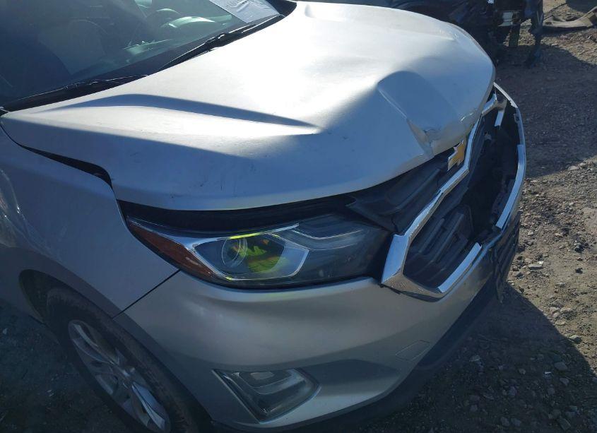 Photo 16 of 2018 Chevrolet Equinox LT (VIN 2GNAXJEV1J6333625)