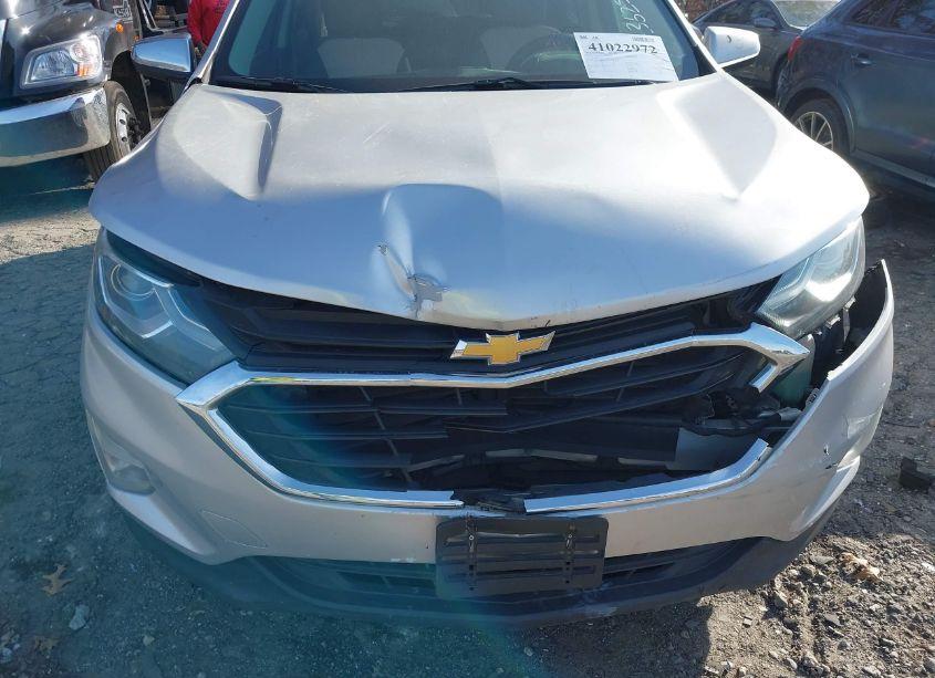 Photo 6 of 2018 Chevrolet Equinox LT (VIN 2GNAXJEV1J6333625)