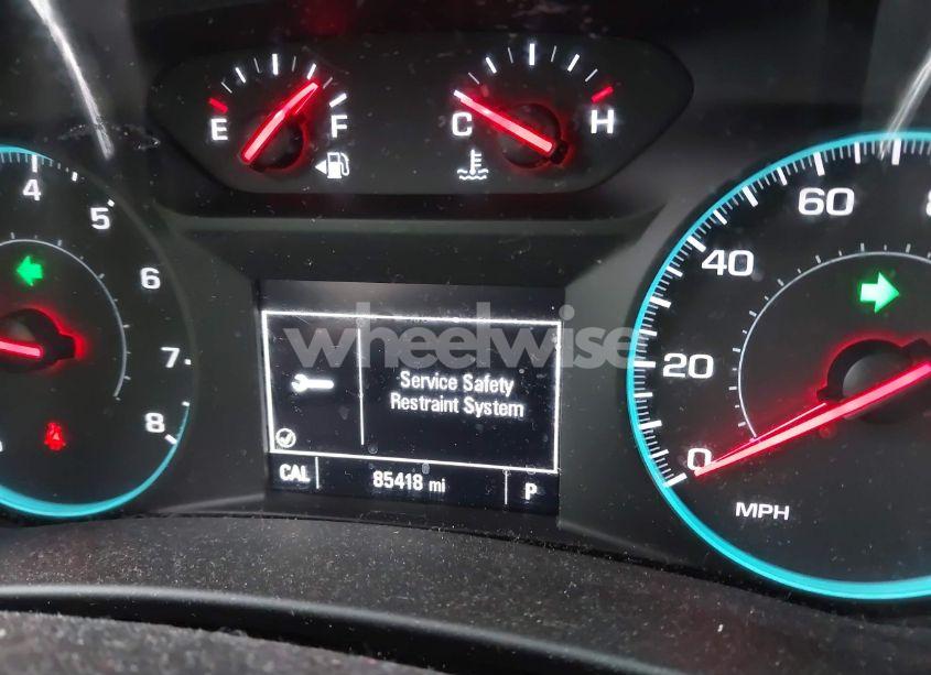 Photo 15 of 2018 Chevrolet Equinox LT (VIN 2GNAXJEV1J6342437)