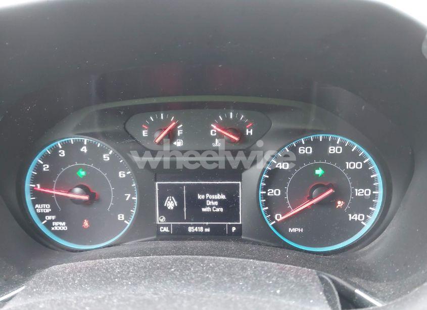 Photo 7 of 2018 Chevrolet Equinox LT (VIN 2GNAXJEV1J6342437)