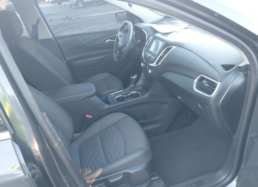 Photo 5 of 2018 Chevrolet Equinox LT (VIN 2GNAXJEV1J6343801)