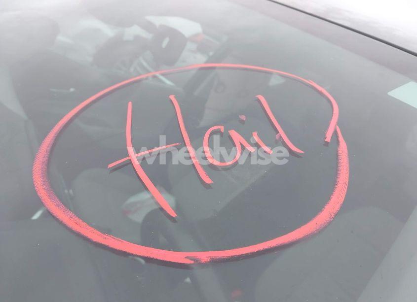 Photo 20 of 2019 Chevrolet Equinox LT (VIN 2GNAXJEV1K6219464)