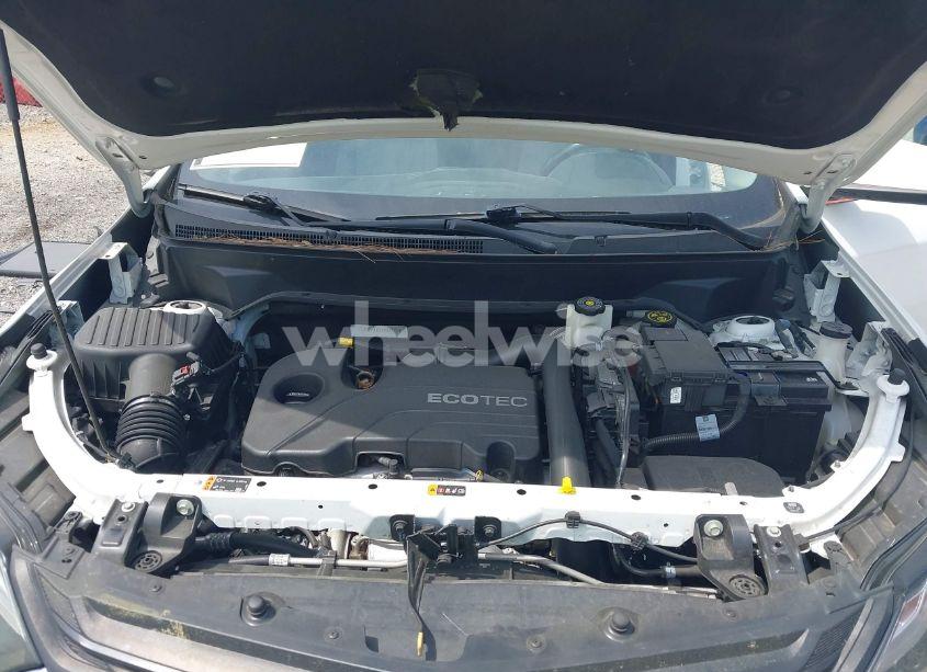 Photo 10 of 2019 Chevrolet Equinox LT (VIN 2GNAXJEV1K6244137)