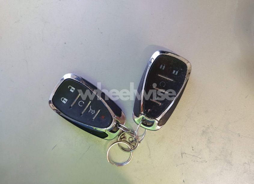 Photo 11 of 2019 Chevrolet Equinox LT (VIN 2GNAXJEV1K6254540)