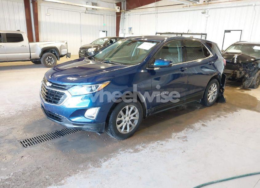 Photo 2 of 2019 Chevrolet Equinox LT (VIN 2GNAXJEV1K6254540)