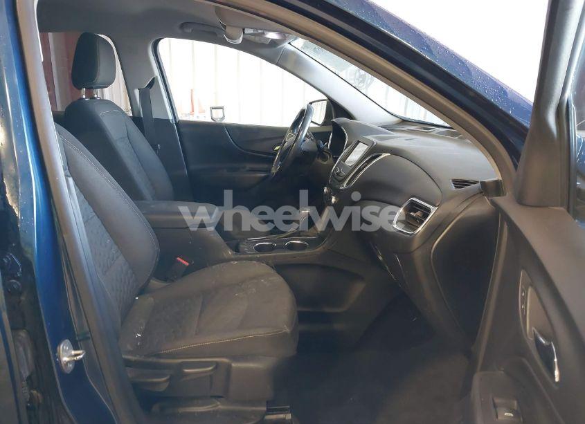 Photo 5 of 2019 Chevrolet Equinox LT (VIN 2GNAXJEV1K6254540)