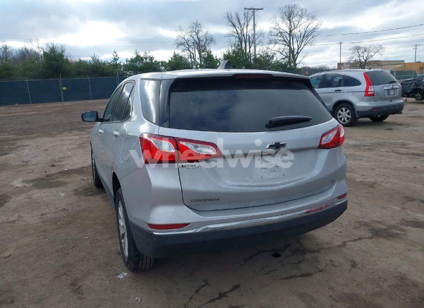 Photo 3 of 2020 Chevrolet Equinox FWD 2FL (VIN 2GNAXJEV1L6108141)