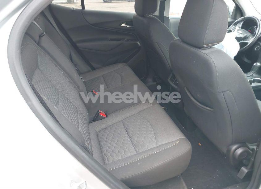 Photo 8 of 2020 Chevrolet Equinox FWD 2FL (VIN 2GNAXJEV1L6108141)
