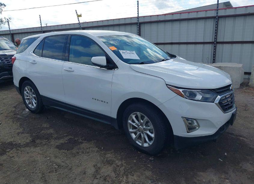 2020 Chevrolet Equinox FWD 2FL (VIN 2GNAXJEV1L6245354) main photo