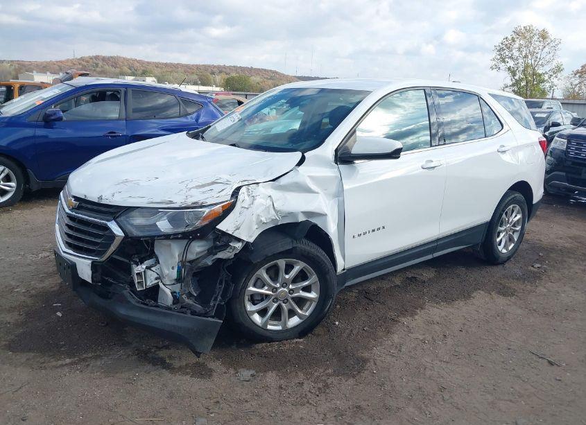 Photo 2 of 2020 Chevrolet Equinox FWD 2FL (VIN 2GNAXJEV1L6245354)