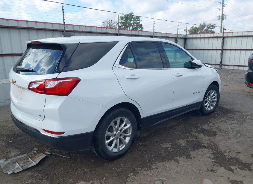 Photo 4 of 2020 Chevrolet Equinox FWD 2FL (VIN 2GNAXJEV1L6245354)