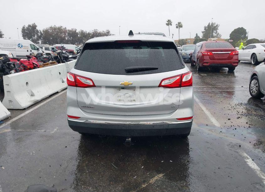 Photo 16 of 2018 Chevrolet Equinox LT (VIN 2GNAXJEV2J6132235)