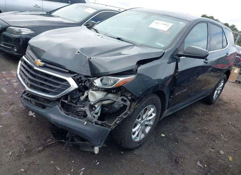 Photo 2 of 2018 Chevrolet Equinox LT (VIN 2GNAXJEV2J6142201)