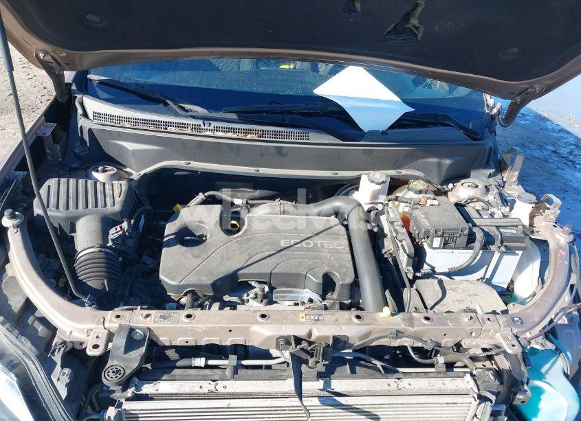 Photo 10 of 2018 Chevrolet Equinox LT (VIN 2GNAXJEV2J6258367)