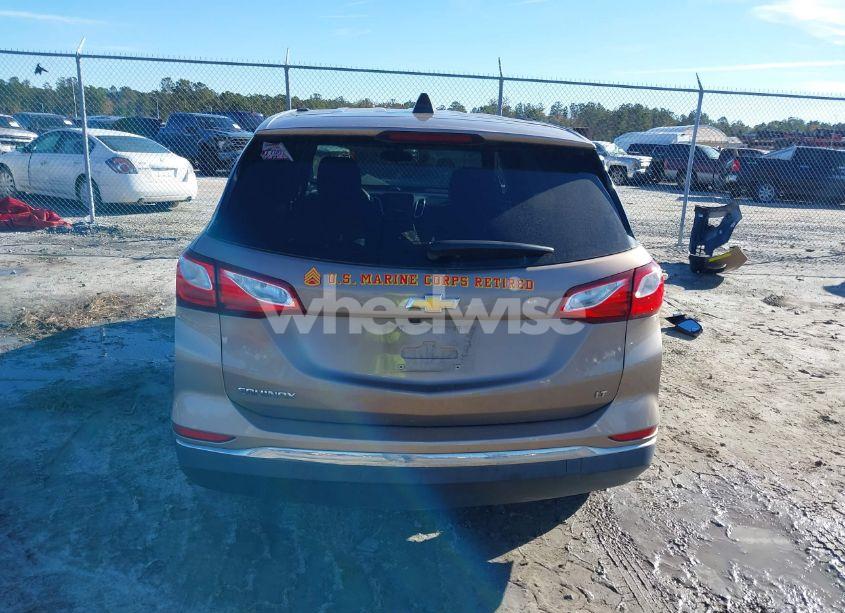 Photo 17 of 2018 Chevrolet Equinox LT (VIN 2GNAXJEV2J6258367)