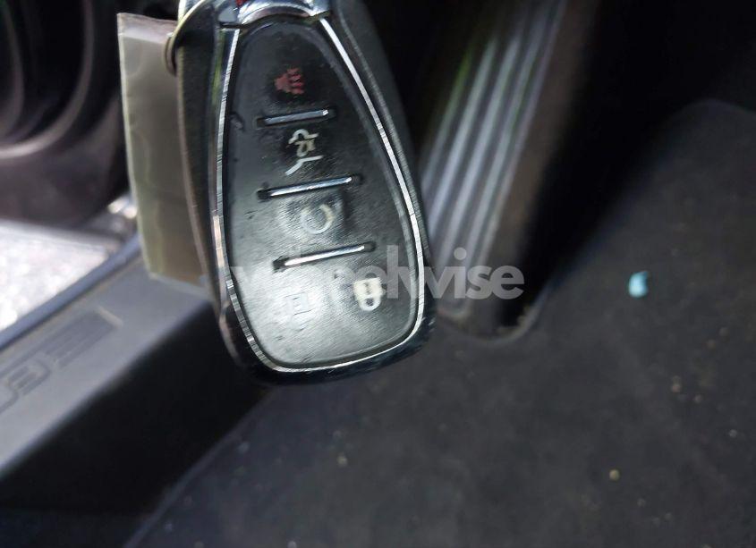 Photo 11 of 2018 Chevrolet Equinox LT (VIN 2GNAXJEV2J6259907)