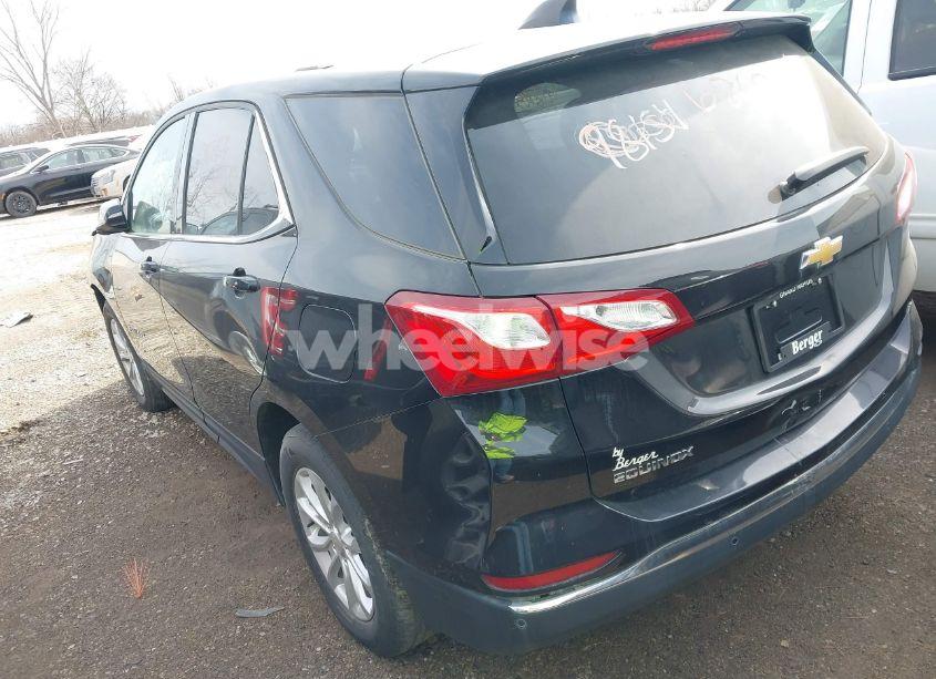 Photo 3 of 2018 Chevrolet Equinox LT (VIN 2GNAXJEV2J6259907)