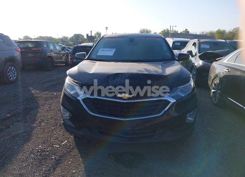 Photo 6 of 2018 Chevrolet Equinox LT (VIN 2GNAXJEV2J6259907)