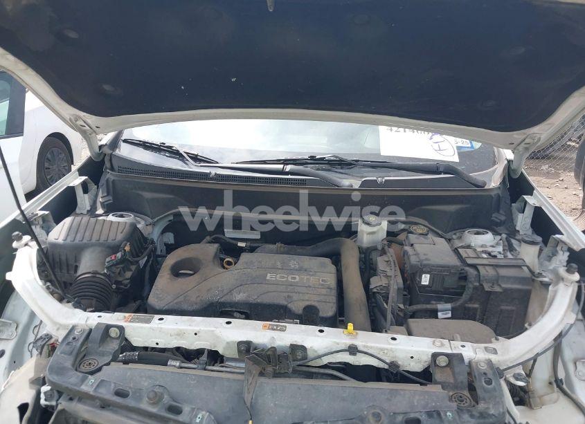 Photo 10 of 2018 Chevrolet Equinox LT (VIN 2GNAXJEV2J6273127)