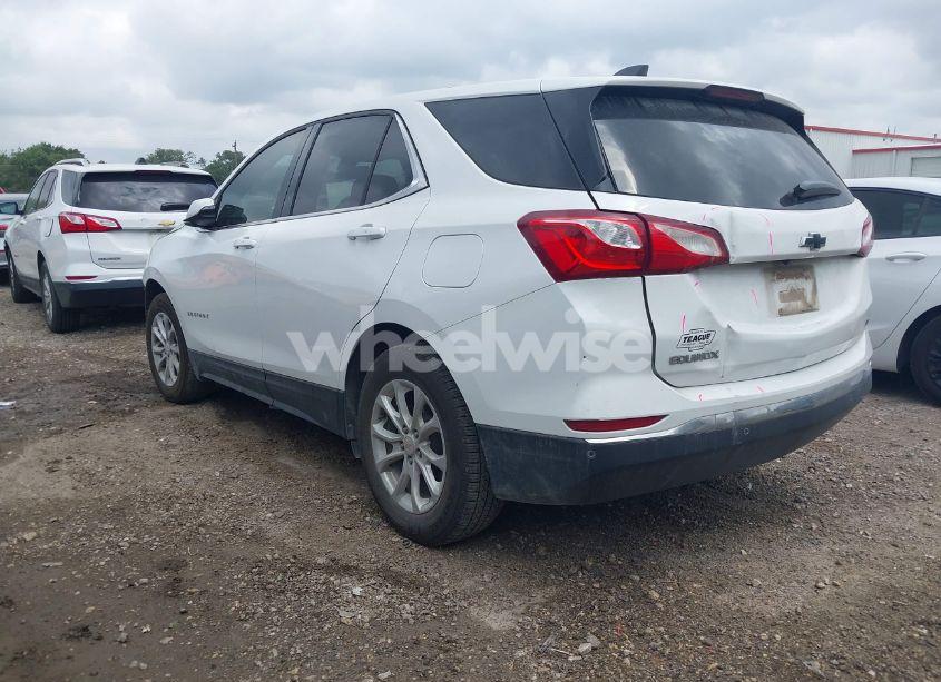 Photo 3 of 2018 Chevrolet Equinox LT (VIN 2GNAXJEV2J6273127)