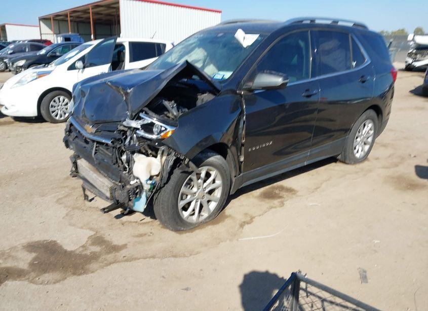 Photo 2 of 2018 Chevrolet Equinox LT (VIN 2GNAXJEV2J6277730)