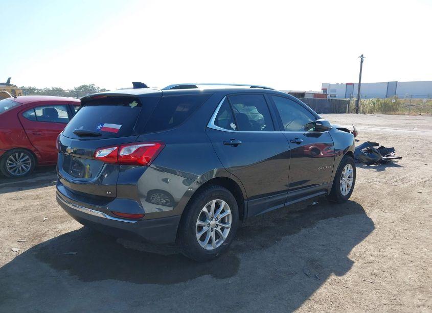 Photo 4 of 2018 Chevrolet Equinox LT (VIN 2GNAXJEV2J6277730)