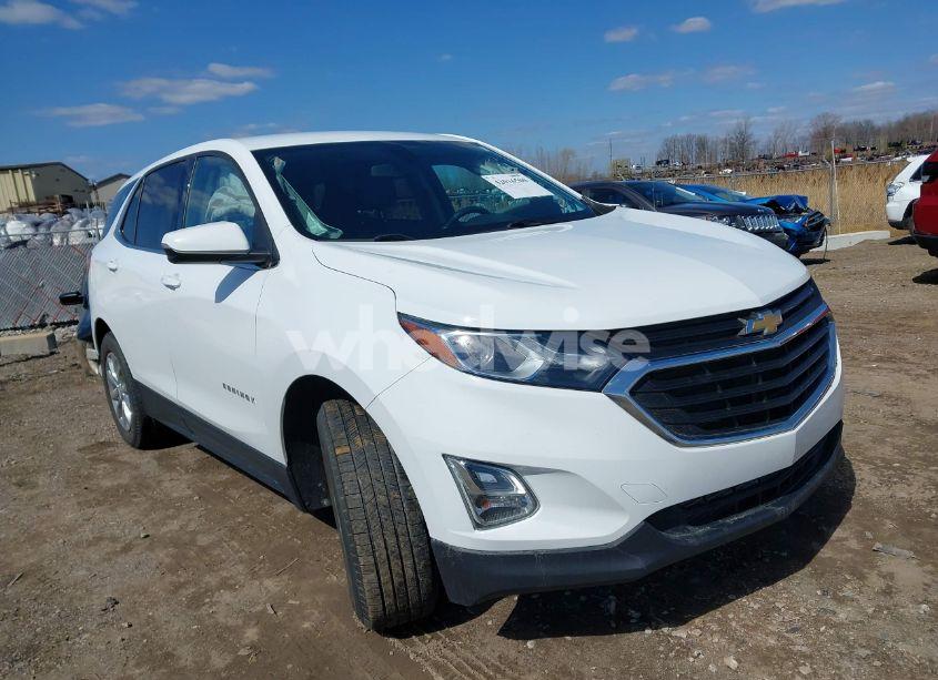 2018 Chevrolet Equinox LT (VIN 2GNAXJEV2J6296214) main photo