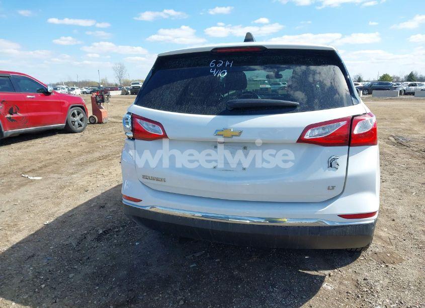 Photo 16 of 2018 Chevrolet Equinox LT (VIN 2GNAXJEV2J6296214)