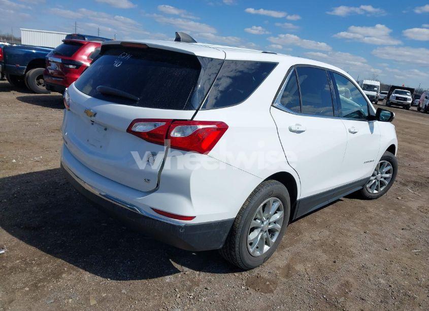 Photo 4 of 2018 Chevrolet Equinox LT (VIN 2GNAXJEV2J6296214)