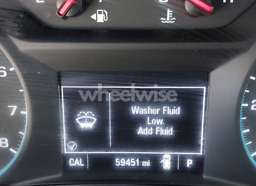 Photo 16 of 2018 Chevrolet Equinox LT (VIN 2GNAXJEV2J6301282)