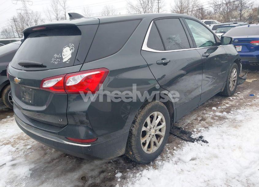 Photo 4 of 2018 Chevrolet Equinox LT (VIN 2GNAXJEV2J6305879)