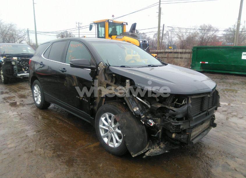 2019 Chevrolet Equinox LT (VIN 2GNAXJEV2K6154589) main photo