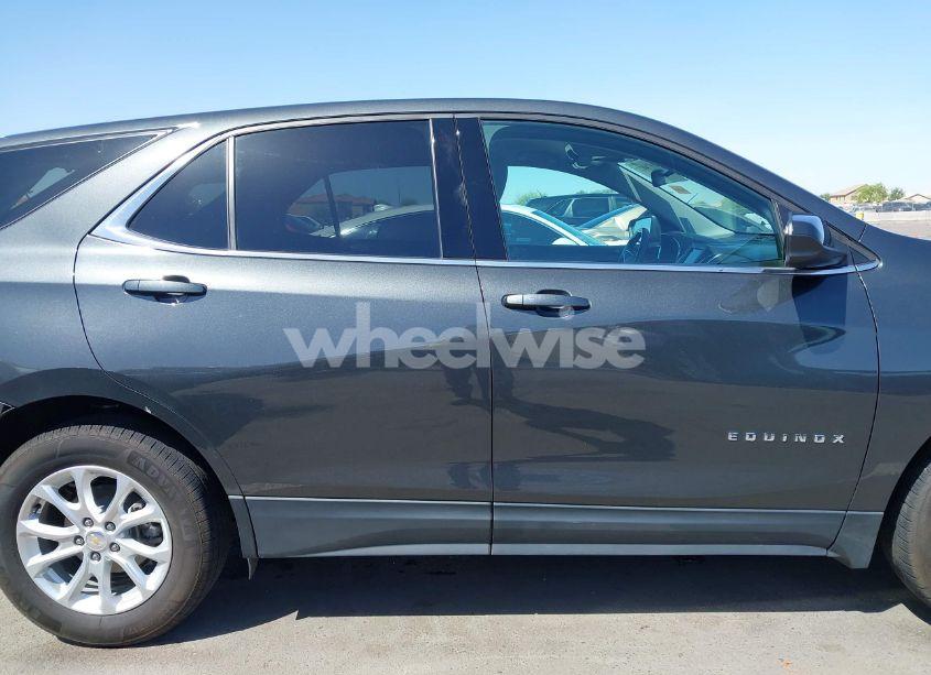 Photo 14 of 2020 Chevrolet Equinox FWD 2FL (VIN 2GNAXJEV2L6100100)