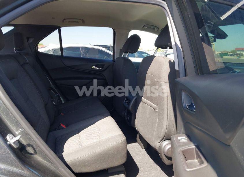 Photo 8 of 2020 Chevrolet Equinox FWD 2FL (VIN 2GNAXJEV2L6100100)