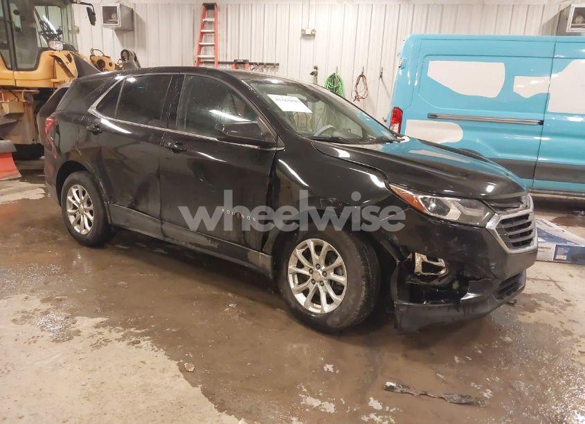 2020 Chevrolet Equinox FWD 2FL (VIN 2GNAXJEV2L6126745) main photo