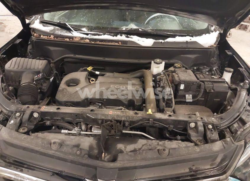 Photo 10 of 2020 Chevrolet Equinox FWD 2FL (VIN 2GNAXJEV2L6126745)